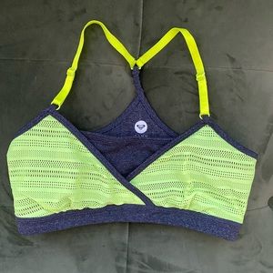 Roxy Sports Bra - Size medium